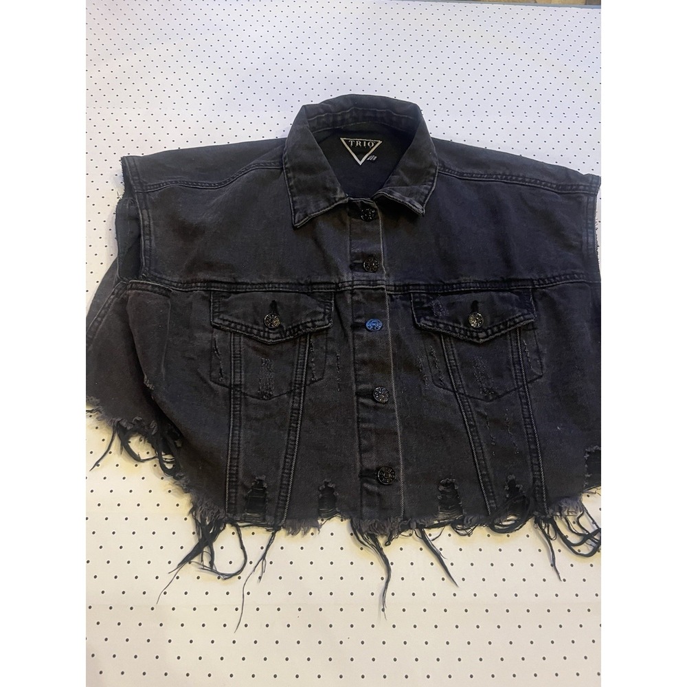 TRIO Black Distressed Cropped Denim Jacket Smiley Face Patch Punk‎ Goth Medium